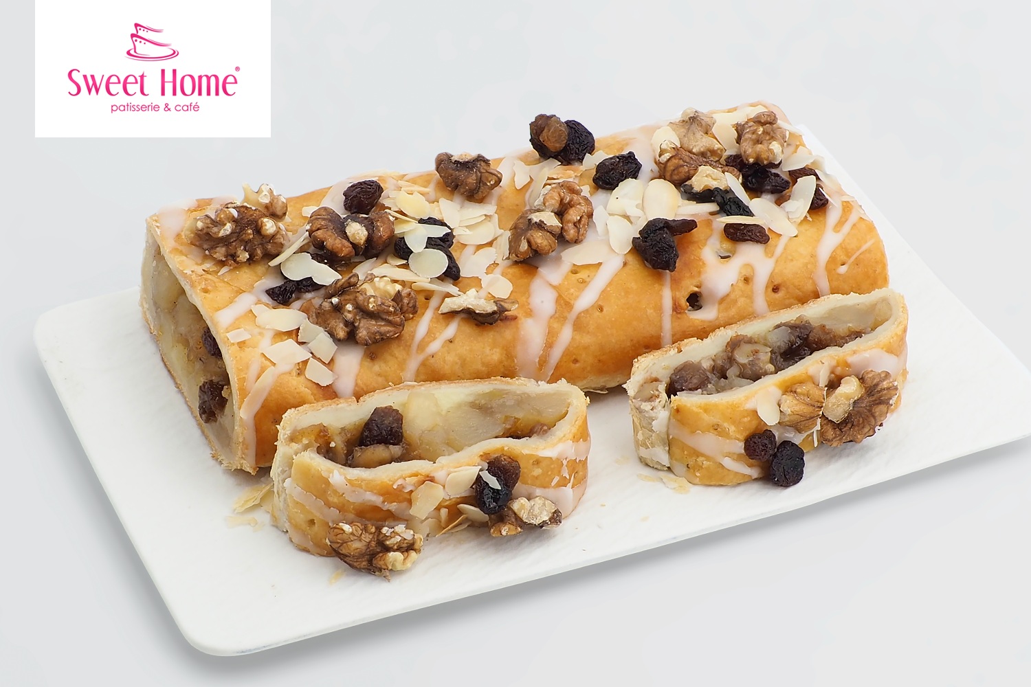 Strudel z jabłkami i orzechami