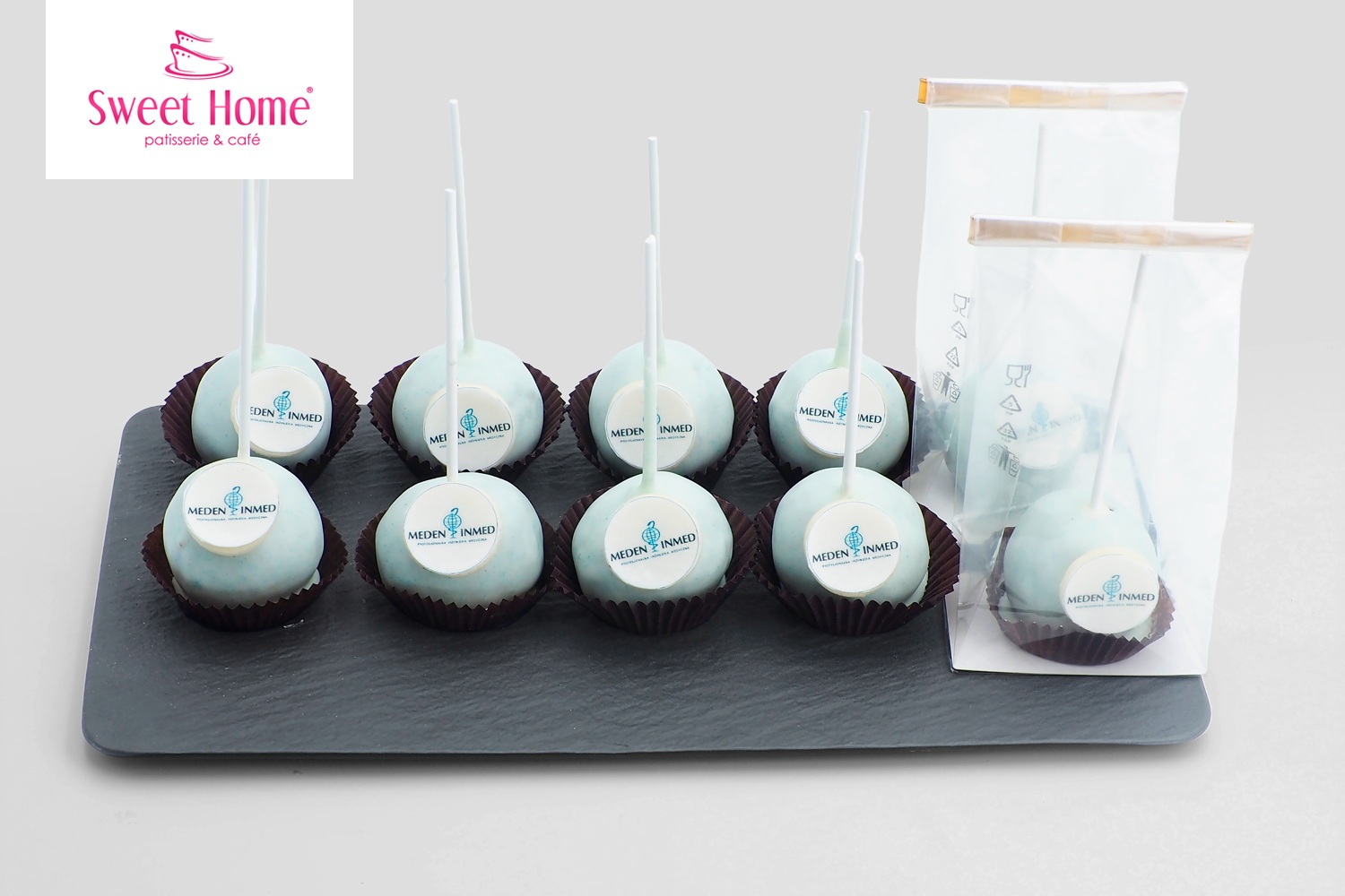 Cake pops z własnym logo Cake pops z własnym logo