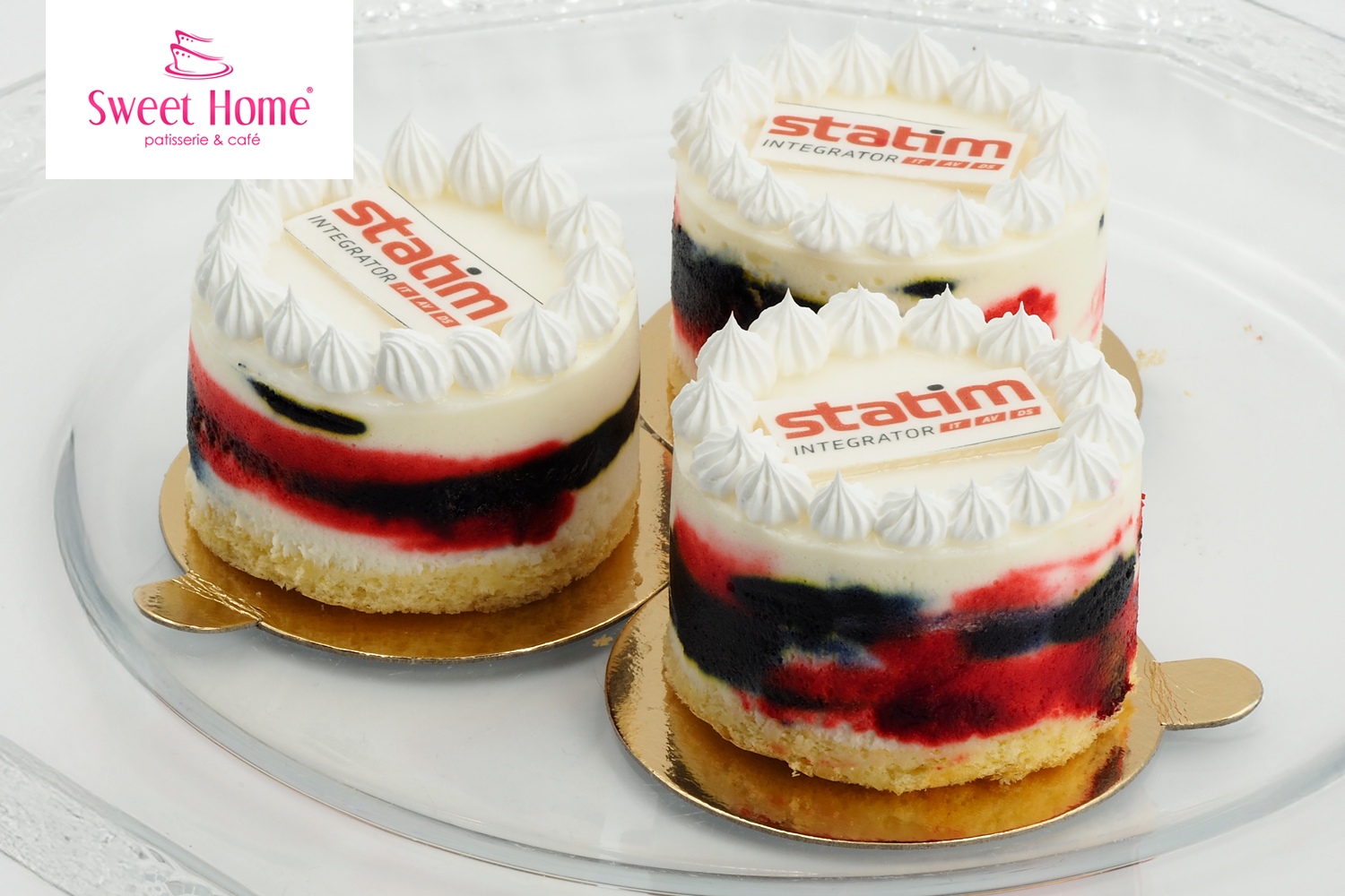 Torcik monoporcja z logo