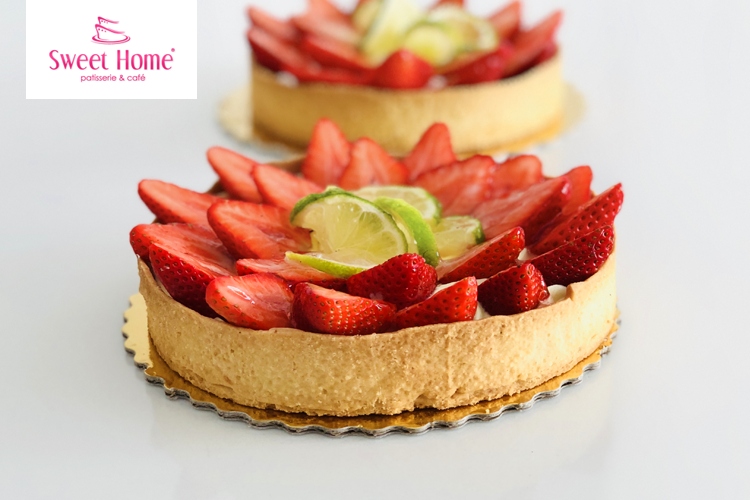 Tarta z kremem limonkowym Tarta z kremem limonkowym