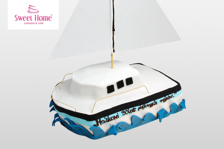 Tort łódka z żaglem