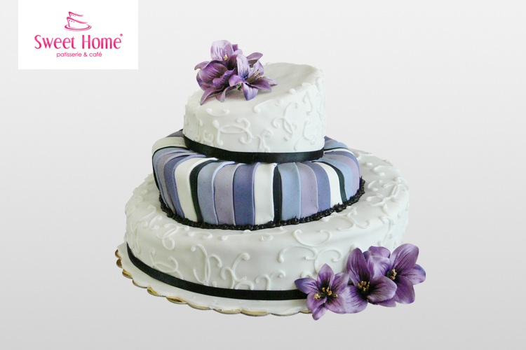 Krzywy tort weselny - kolorowy Krzywy tort weselny - kolorowy