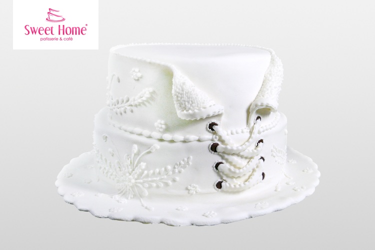 Tort weselny - ona w sukni Tort weselny - ona w sukni